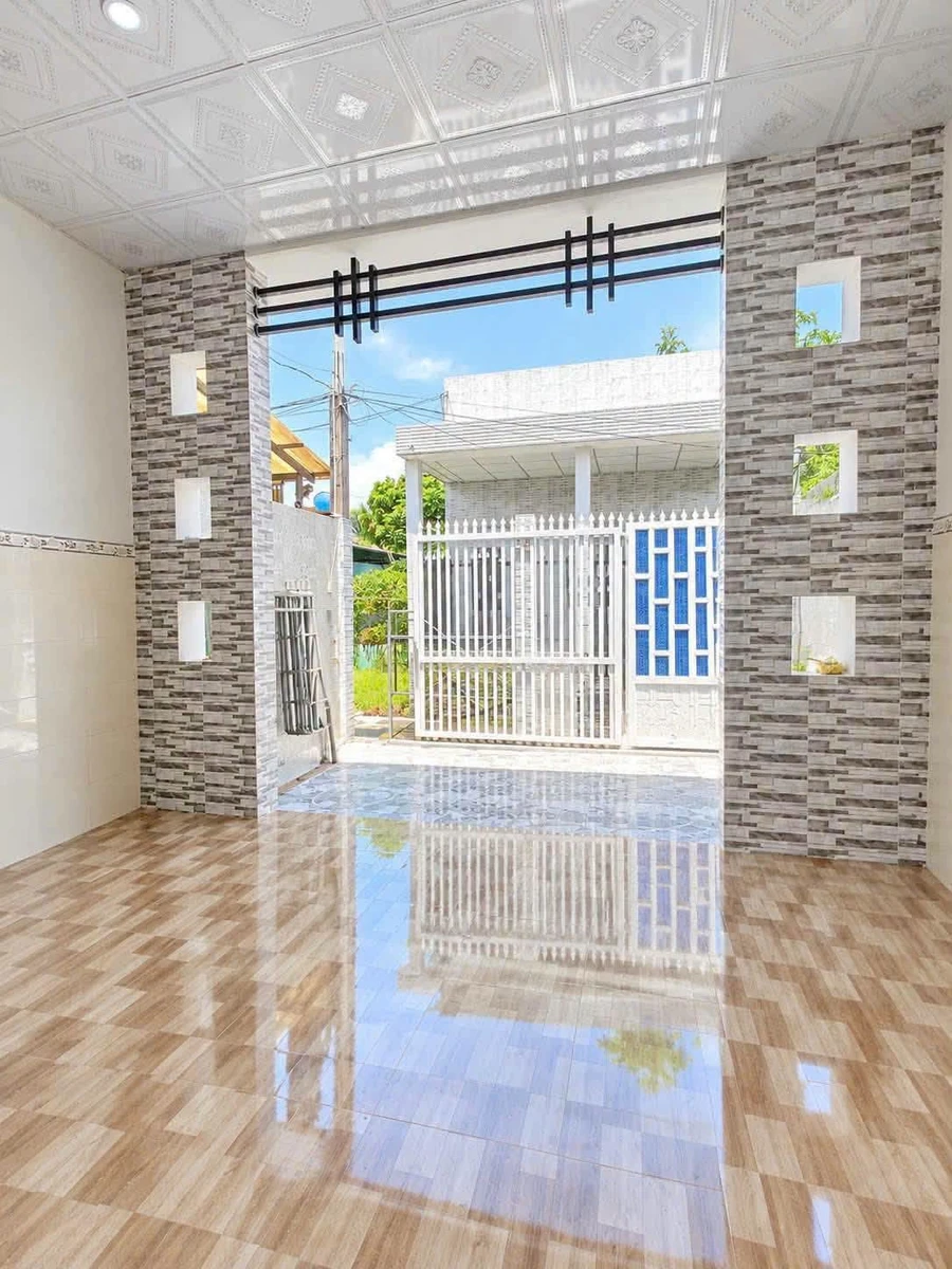 Bán nhà Phú Hưng 101m2 giá 695 triệu, gần trường cấp 2 Phú Hưng, Bến Tre - Ảnh thu nhỏ 2