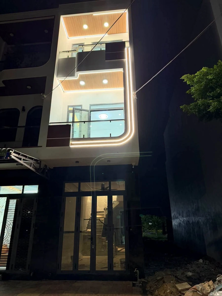 Bán nhà 3 tầng 44m² Thanh Câu 2 Quy Nhơn 3 tỷ 9 - Ảnh 1