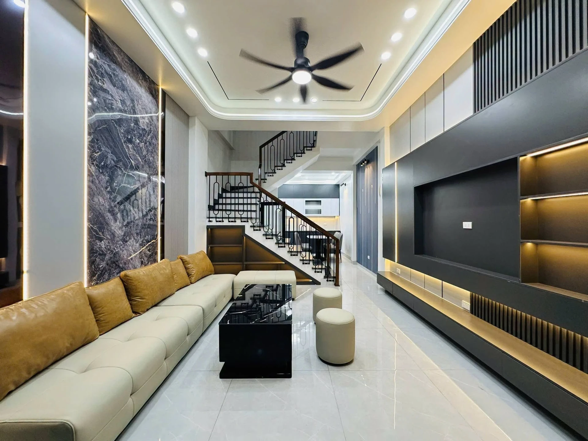 Nhà 3 tầng 41m² Điện Biên Phủ, Hải Dương, 2 tỷ - Ảnh 1