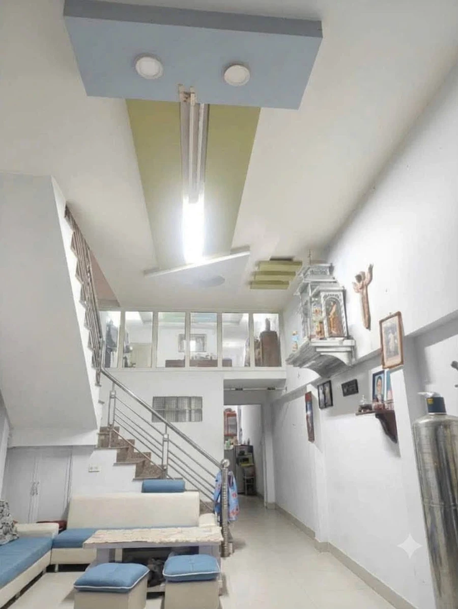 Bán nhà hẻm ô tô 64m2 3 tầng 4PN đường Trịnh Đình Trọng, Phú Trung, Tân Phú - 5,99 tỷ - Ảnh thu nhỏ 2