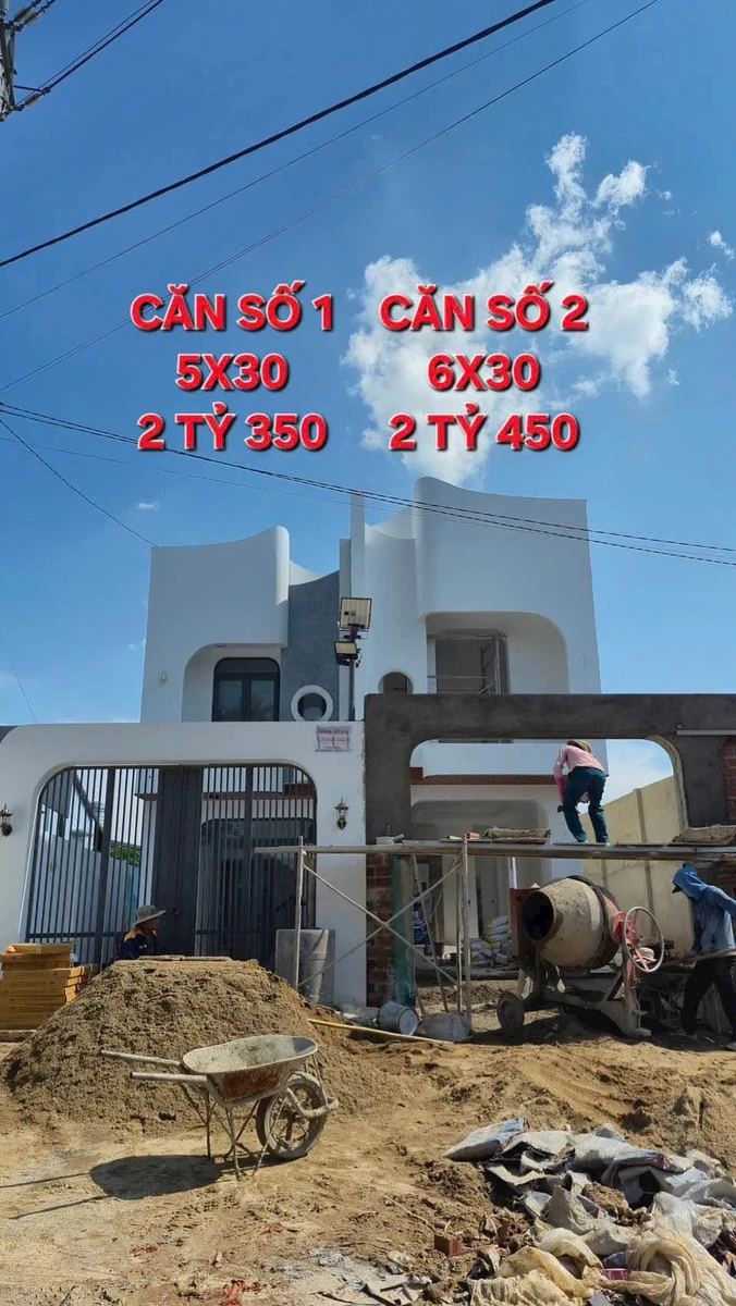 Bán nhà 3PN có hồ bơi 150m² Quận 3 giá 2 tỷ 350 - Ảnh 1