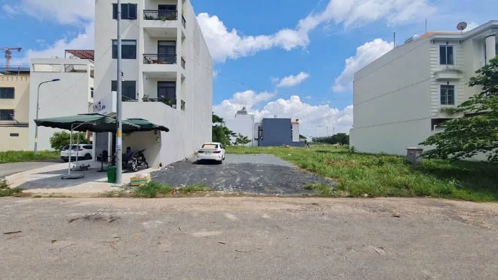Bán nhà mặt tiền Nguyễn Văn Kỉnh, Thủ Đức 133m2, 37.7 tỷ - Ảnh 1