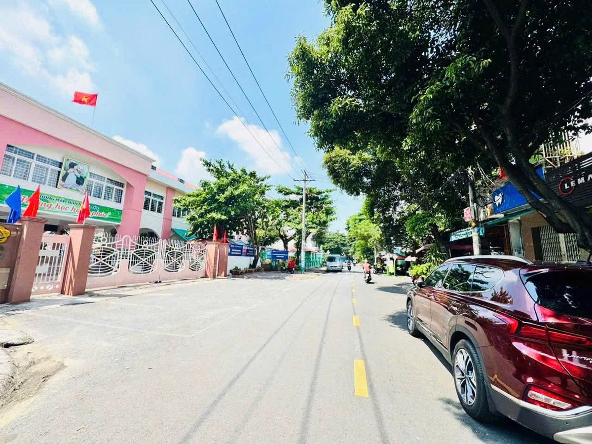 Bán nhà mặt tiền 4 tầng có thang máy đường Hà Thị Đát, Tân Phú, 5x21m, giá 14,5 tỷ - Ảnh 1