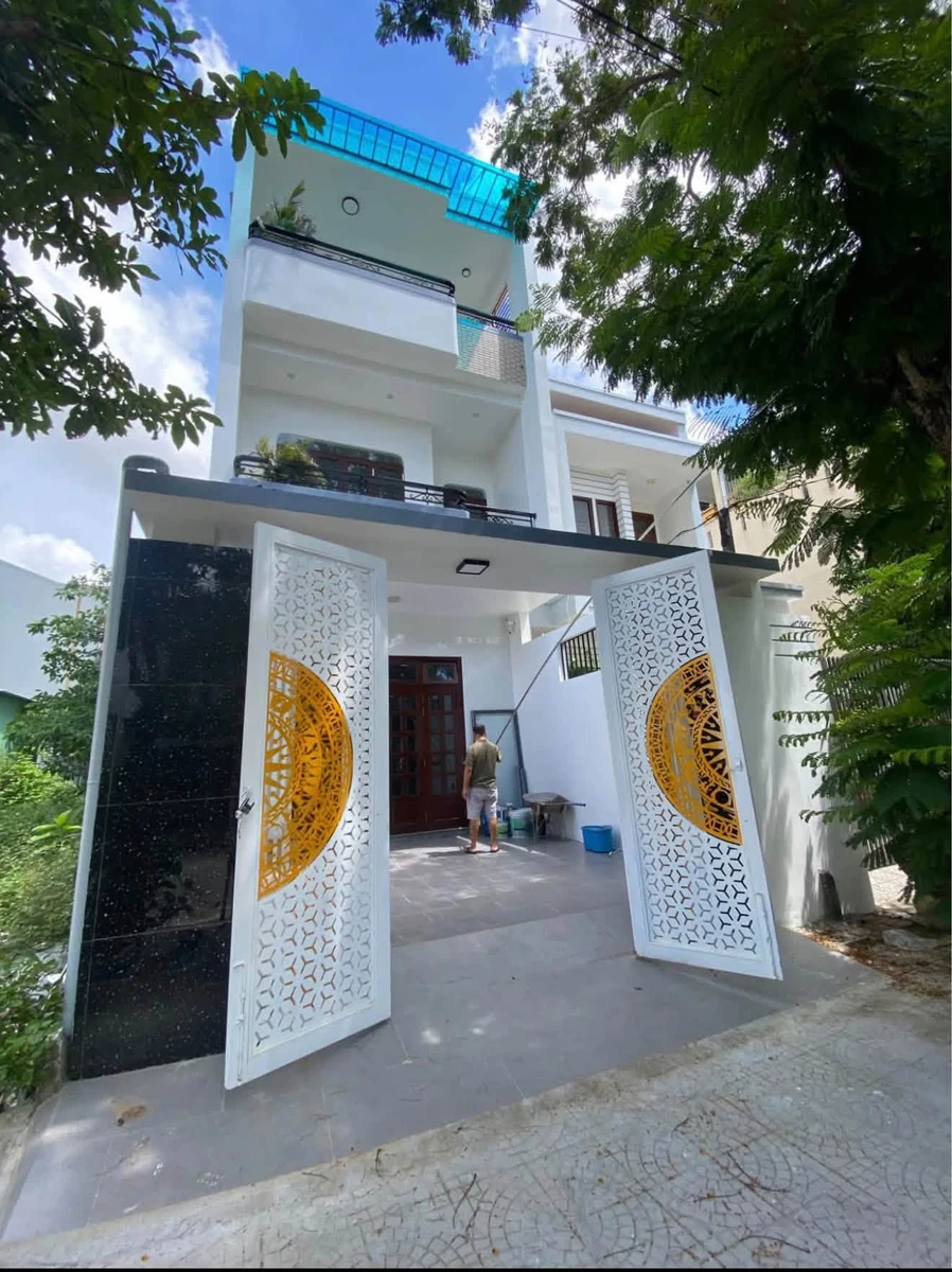 Nhà 3 tầng mặt tiền Lê Gia Đình, Huế, 114m², 6 tỷ - Ảnh thu nhỏ 2