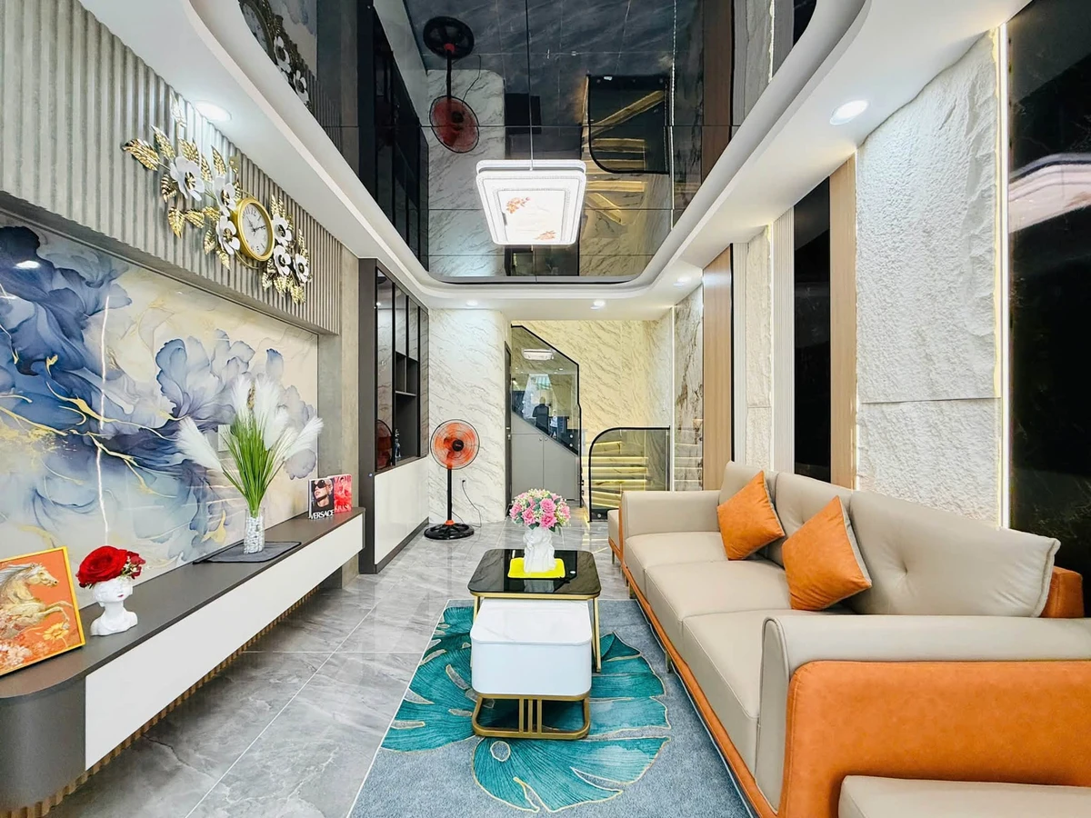 Nhà 4 phòng ngủ 38.4m2 Phan Huy Ích, Gò Vấp giá 5 tỷ 980 triệu - Ảnh thu nhỏ 2