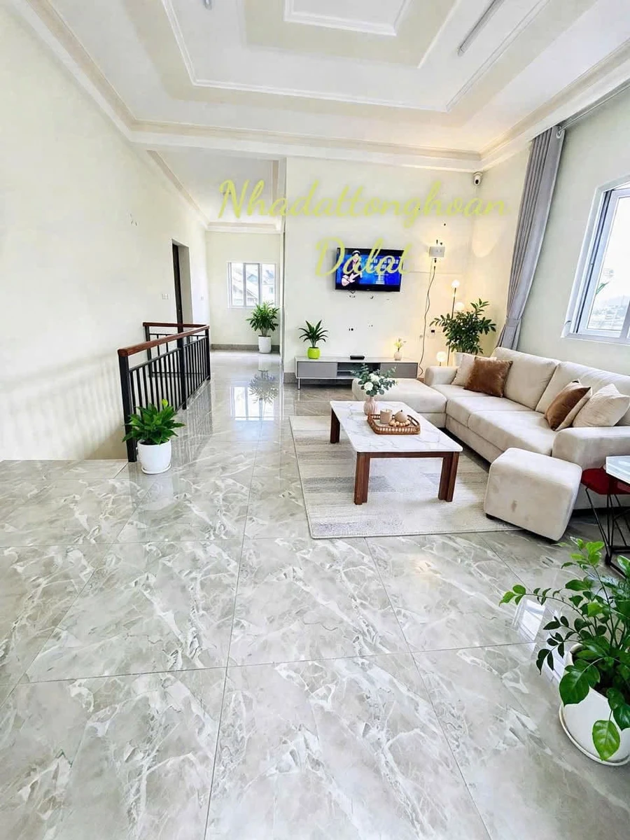 Bán nhà kinh doanh 68m² gần Ngã 5 Đại Học 2,55 tỷ - Ảnh 1