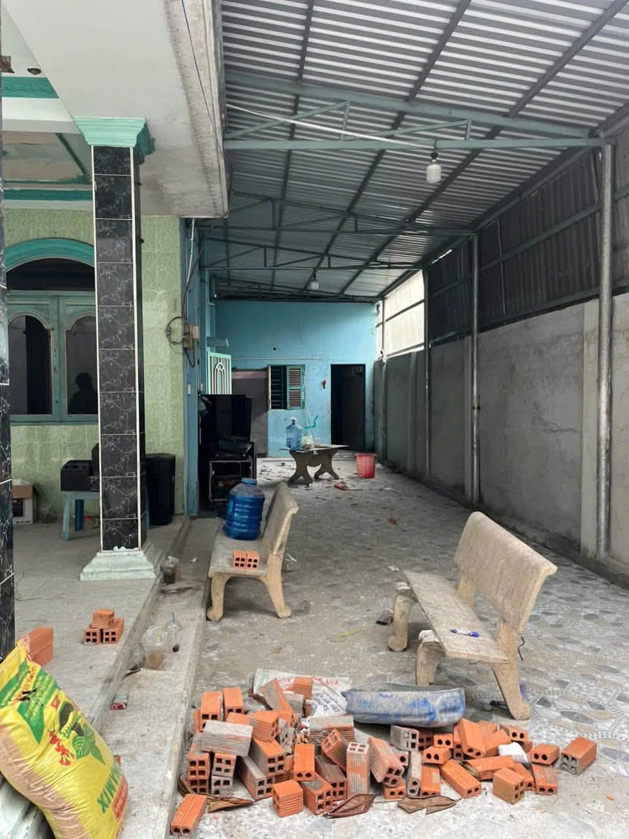 Bán nhà cấp 4 và hai căn nhà trọ 214,5m2 tại Thới Tam Thôn, Hóc Môn - Ảnh 1