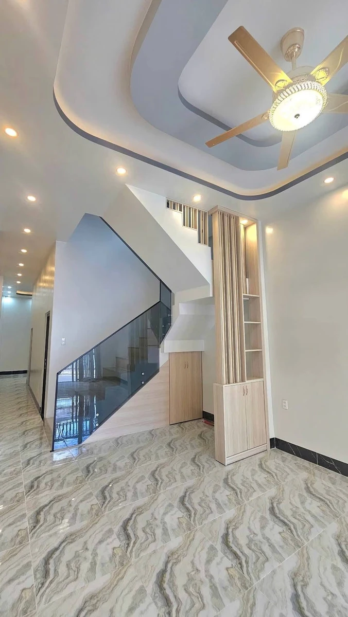 Bán nhà 1 trệt 1 lầu 60m² mặt tiền Nguyễn Tuân, Rạch Giá - Ảnh thu nhỏ 4