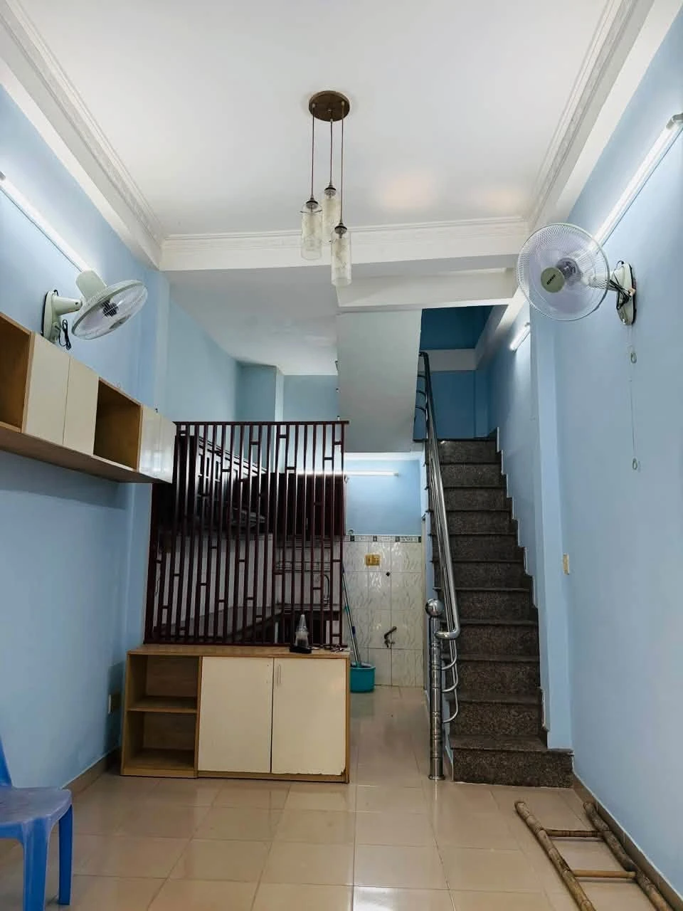 Cho thuê nhà 2PN 3WC 72m² Nguyễn Khoái Quận 4, 9,5 triệu/tháng - Ảnh 1