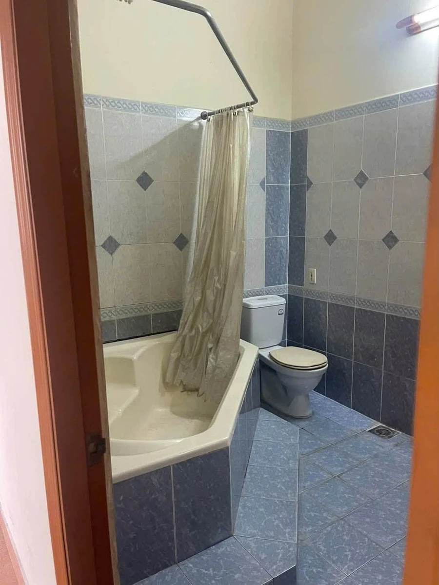 Cho thuê nhà nguyên căn 7PN 145m², hẻm thông Âu Dương Lân, Q8 - Ảnh thu nhỏ 3