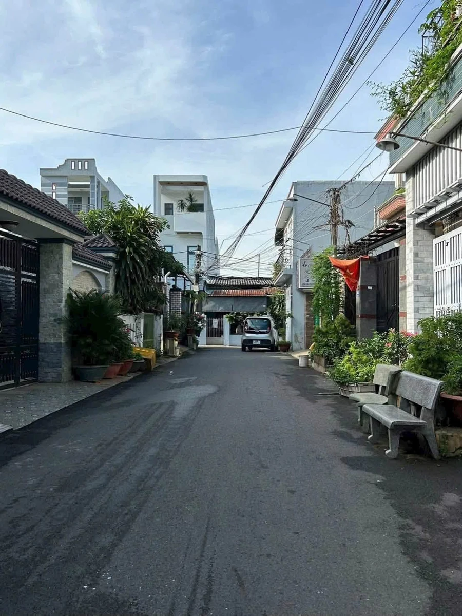 Bán nhà 2 lầu 1 trệt 3PN Tân Phong 4,19 tỷ - Ảnh thu nhỏ 2