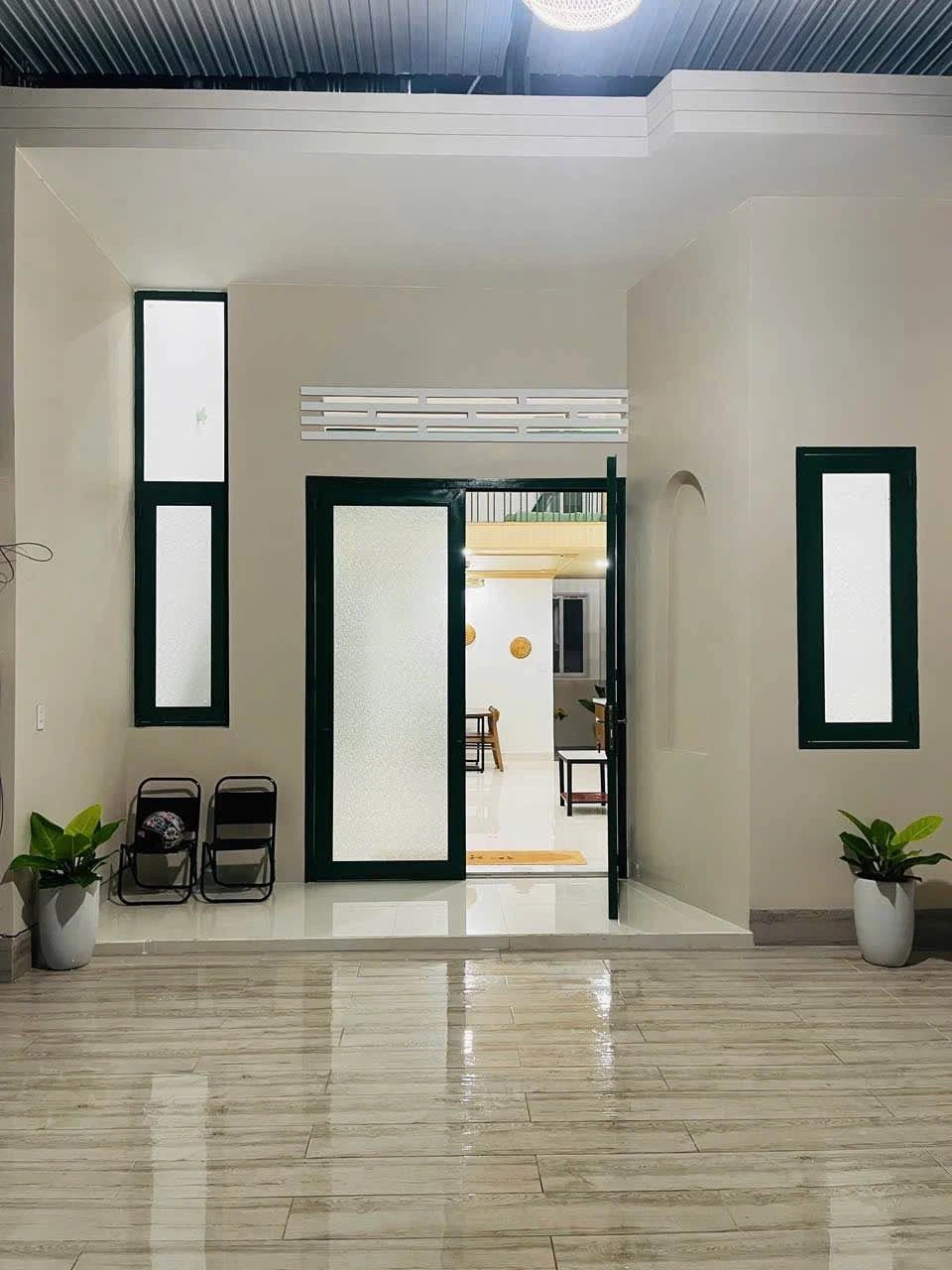 Bán nhà phố Hóc Môn 60m², sẵn dòng tiền 8tr/tháng - Ảnh 1