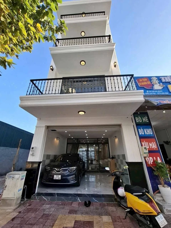 Bán nhà 4 tầng 95m² mặt tiền Cao Bá Quát, Ninh Thuận 8 tỷ 5