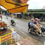 Cho thuê nhà mặt tiền 1 trệt 2 lầu Bình Hòa 250m2 - Ảnh thu nhỏ 1
