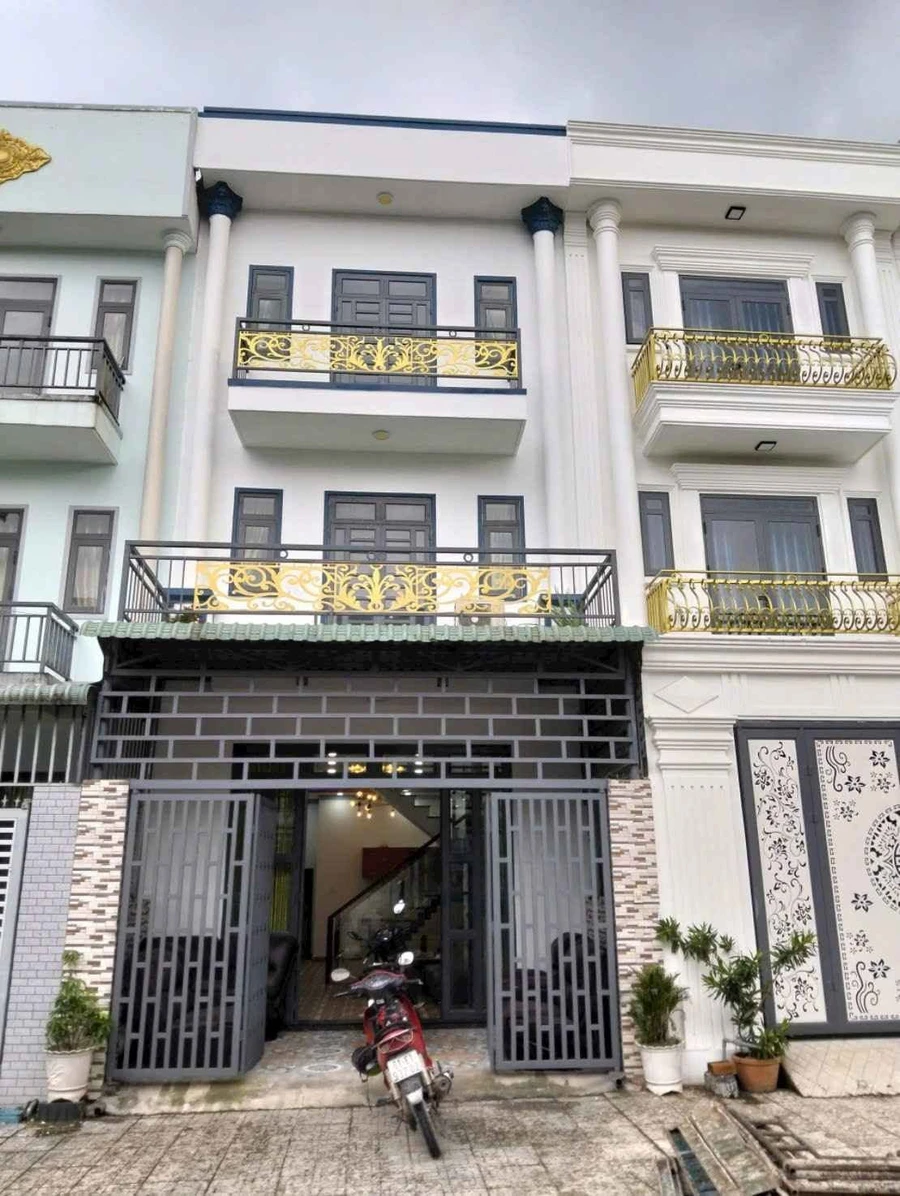 Bán nhà 1 trệt 2 lầu 75m2, 4 phòng ngủ, Uyên Hưng - Ảnh thu nhỏ 2