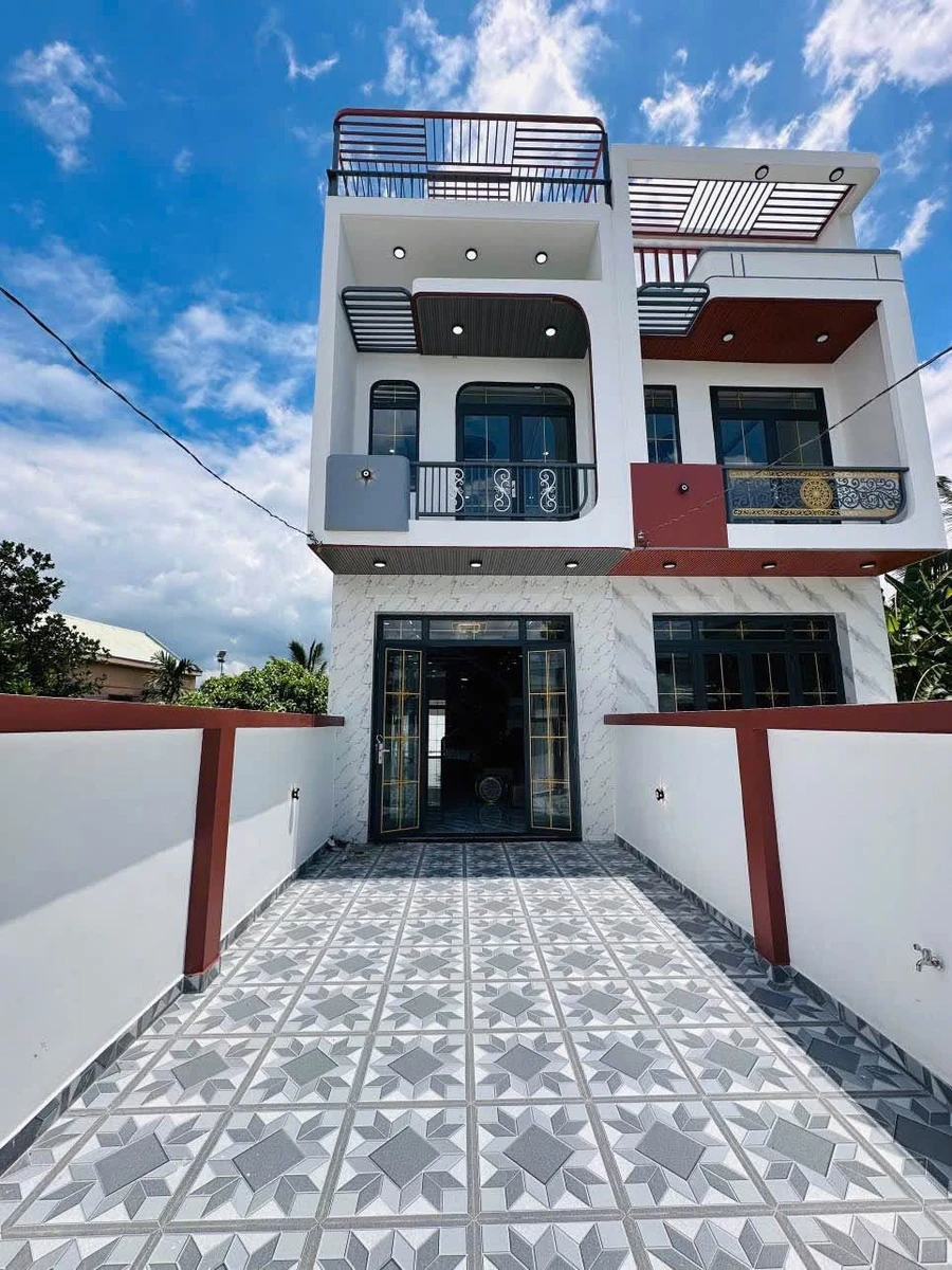 Bán nhà 1 trệt 1 lầu 120m² 4 phòng Cần Giuộc Long An - Ảnh thu nhỏ 2
