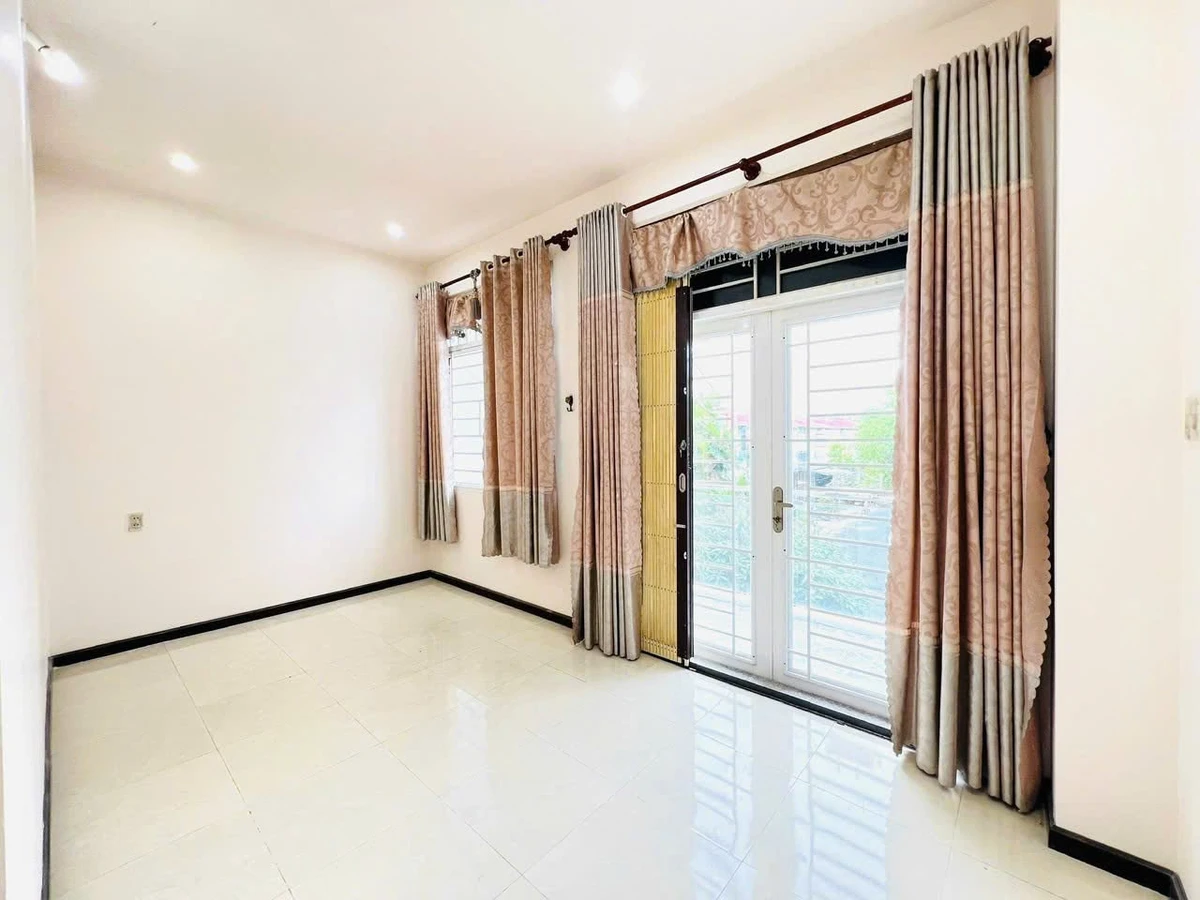 Bán nhà 1 trệt 1 lầu mặt tiền 100m² Rạch Giá, An Giang - Ảnh thu nhỏ 5