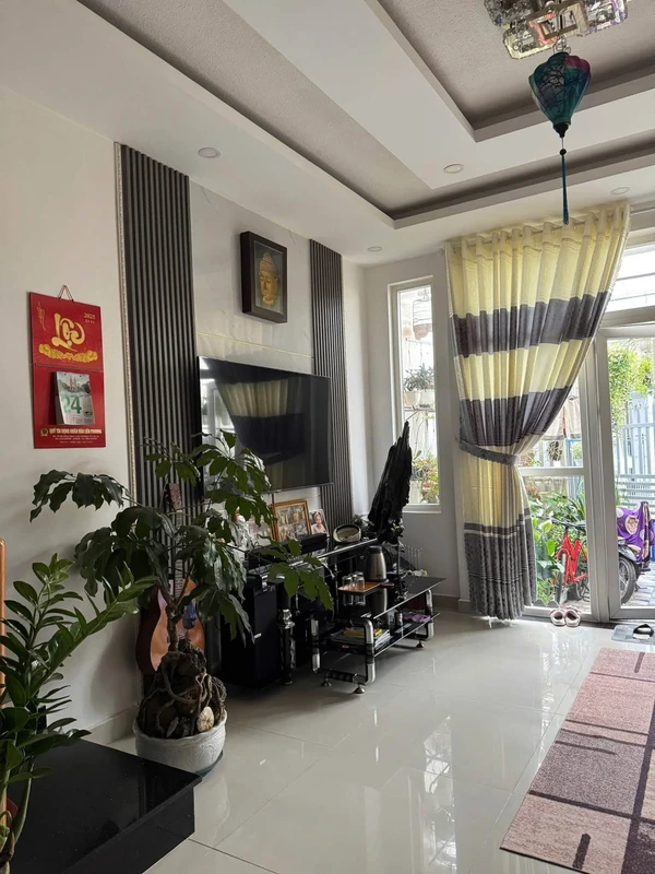 Bán nhà 90m2 mặt tiền Trần Khánh Dư Phường 8 Đà Lạt
