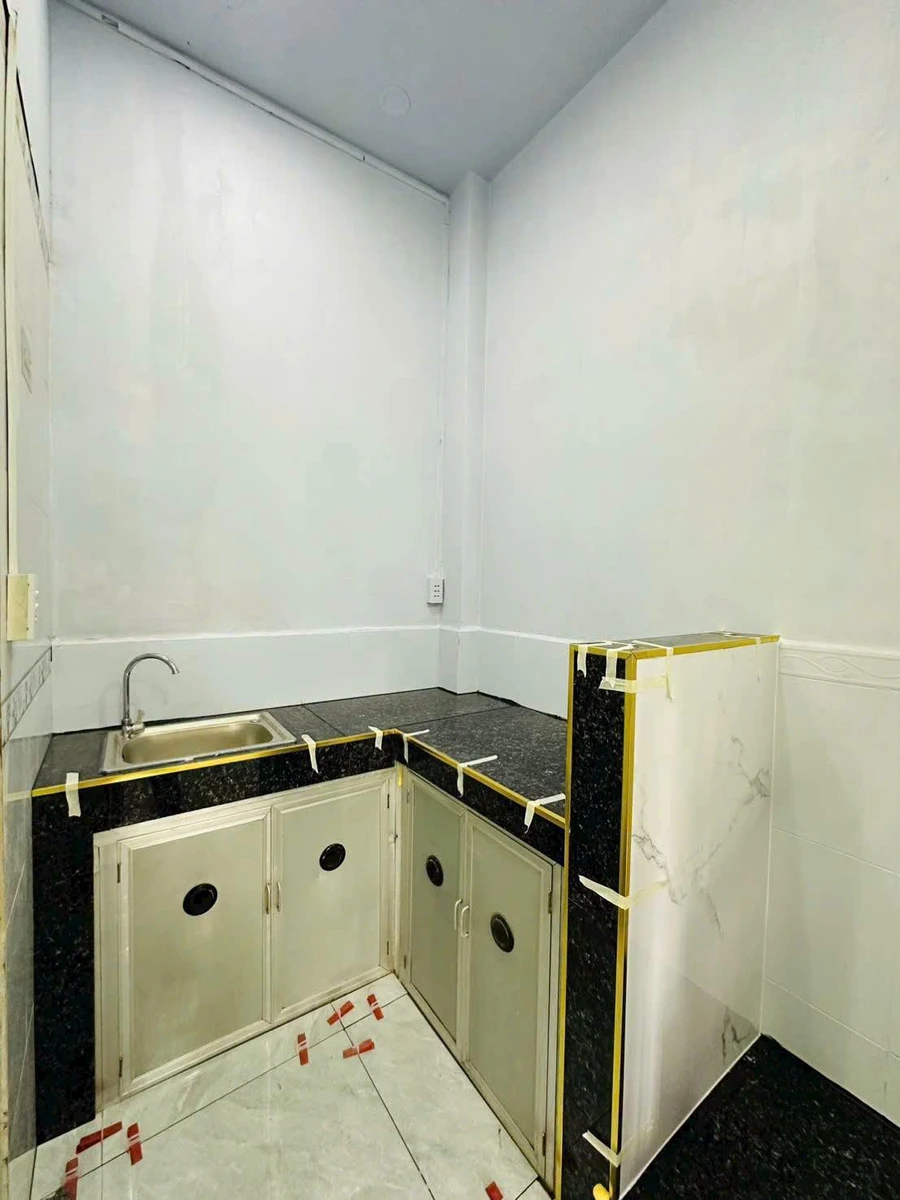Nhà Thủ Đức 40m² 1 trệt 2 lầu 4PN sổ riêng 2.7 tỷ - Ảnh thu nhỏ 5