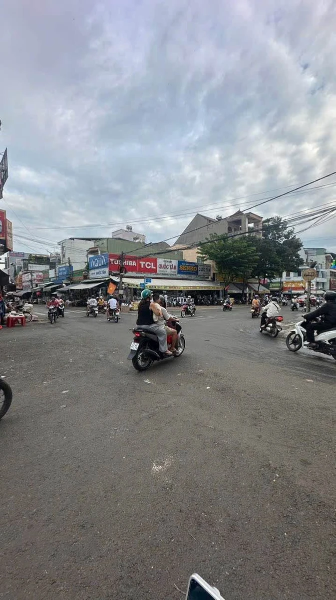 Bán nhà mặt tiền Điểu Ông chợ Đồng Xoài, 64m², 5,6 tỷ - Ảnh thu nhỏ 2