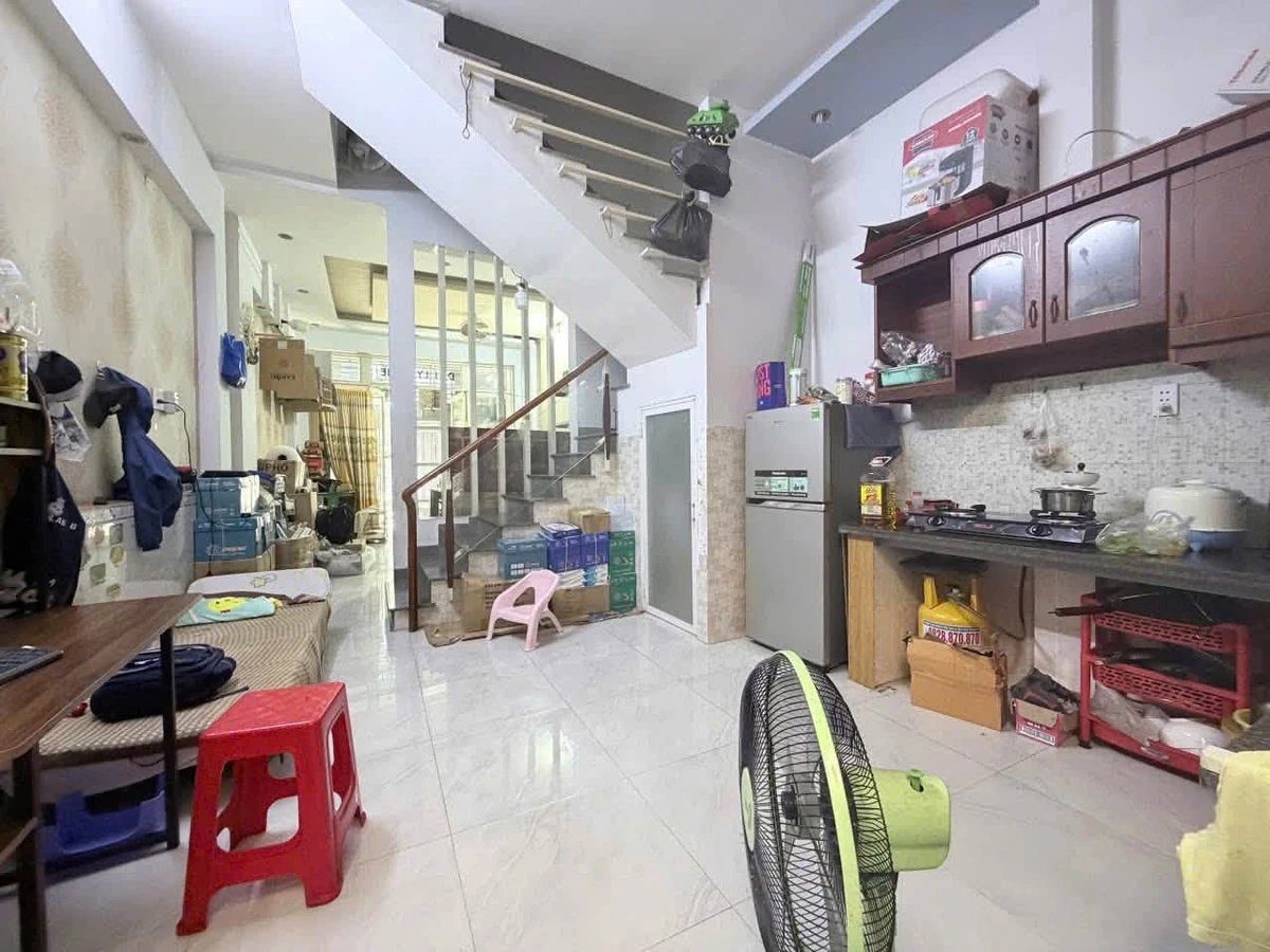 Bán nhà 1 trệt 1 lầu hẻm xe hơi 4x14m đường Huỳnh Văn Nghệ, Tân Bình giá 4,8 tỷ - Ảnh thu nhỏ 4