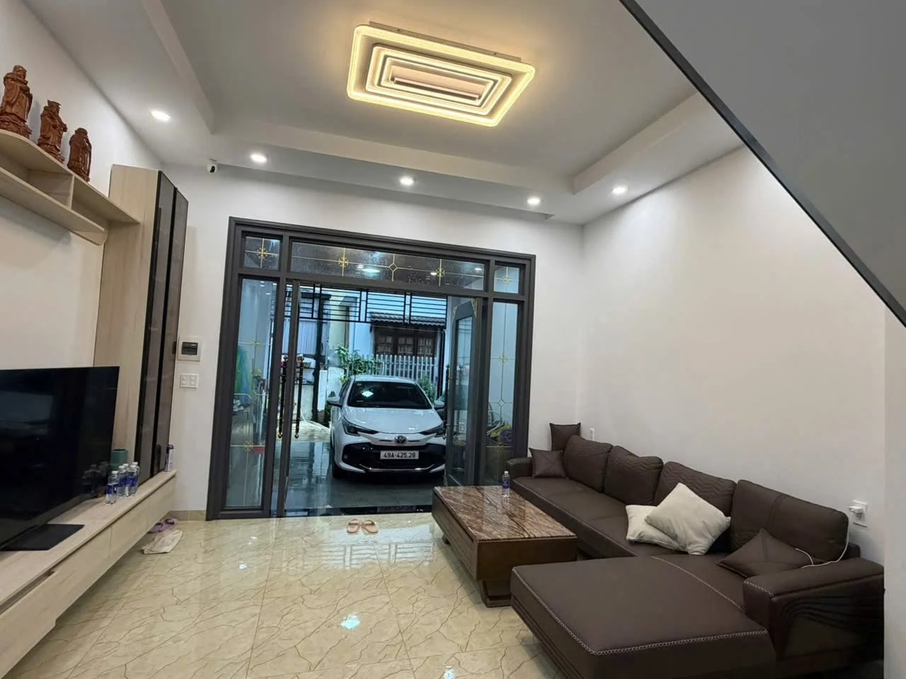 Bán nhà phố 5PN 240m² Mê Linh, Đà Lạt 7.9 tỷ - Ảnh 1