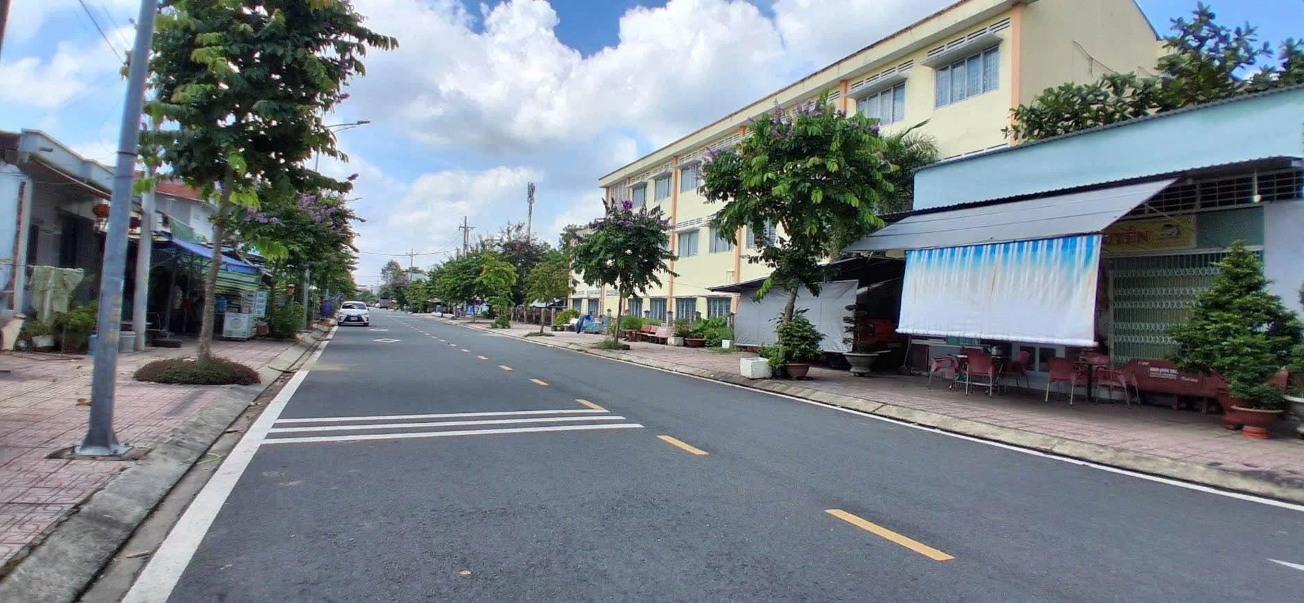 Bán nhà Nguyễn Huệ, Vĩnh Long, 80.7m2, 1.9 tỷ - Ảnh 1