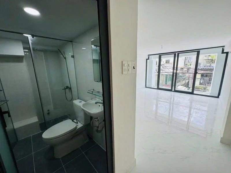 Bán nhà 5 tầng 56m² 7PN 8WC Quận 10 giá 9.6 tỷ - Ảnh thu nhỏ 2