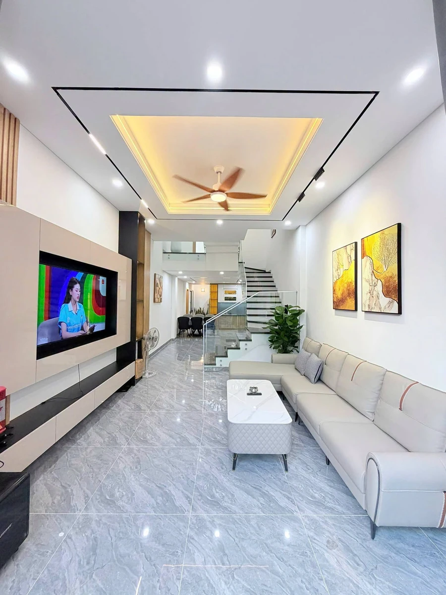 Bán nhà 3 tầng 65m² Điện Biên Phủ, 3 phòng ngủ - Ảnh 1