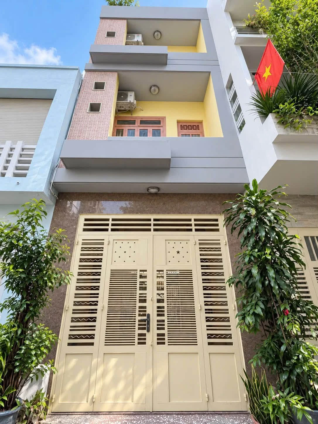 Bán nhà phố 50.5m² 4 tầng 4PN Phan Xích Long Phú Nhuận - Ảnh 1