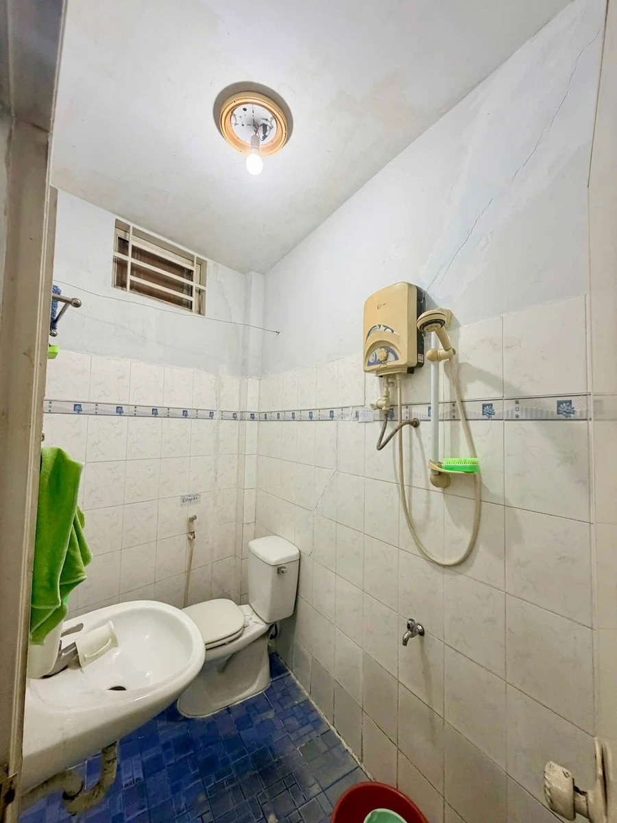 Bán nhà mặt tiền Quận 4, 100m2, 3 phòng ngủ, 6 tỷ - Ảnh thu nhỏ 4
