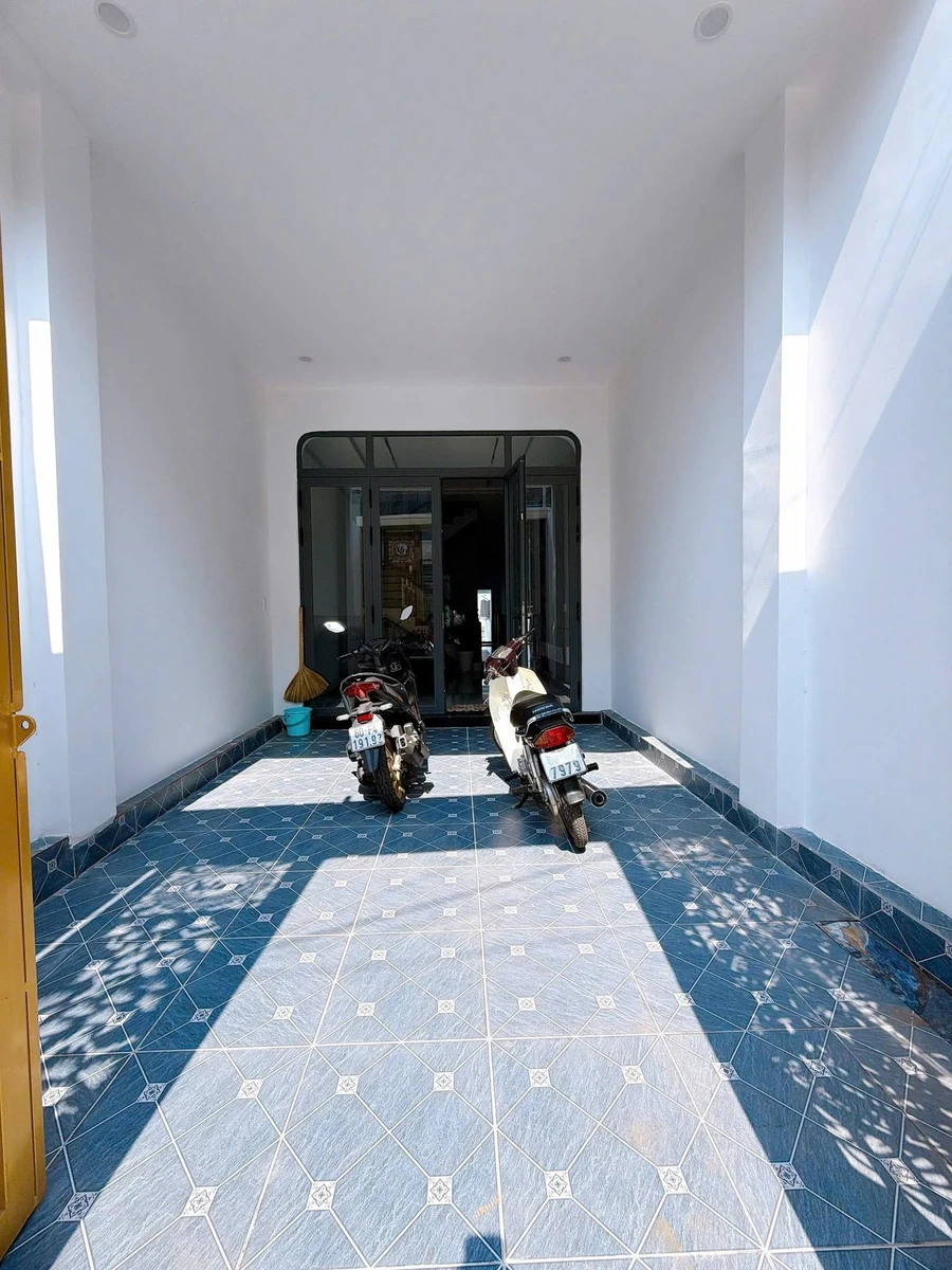 Bán nhà mặt tiền buôn bán 160m² 4 tỷ Thủ Đức - Ảnh thu nhỏ 5