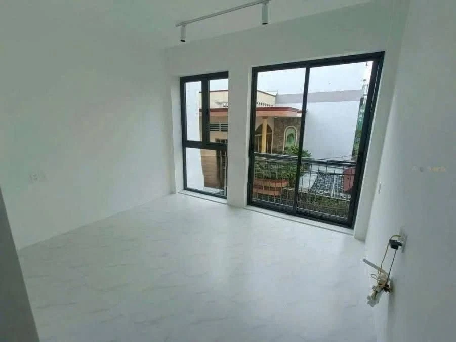 Cho thuê nguyên căn 4×12m mặt tiền Phó Đức Chính, 20tr/tháng - Ảnh thu nhỏ 2