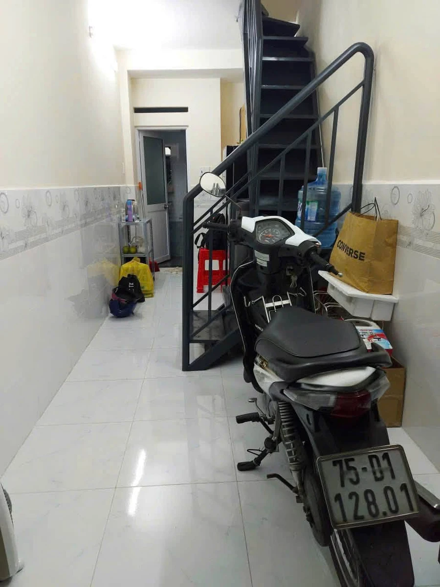 Bán nhà hẻm xe hơi Lạc Long Quân Quận 11, 2 tầng 2PN, 35m2, giá 2,6 tỷ - Ảnh thu nhỏ 3
