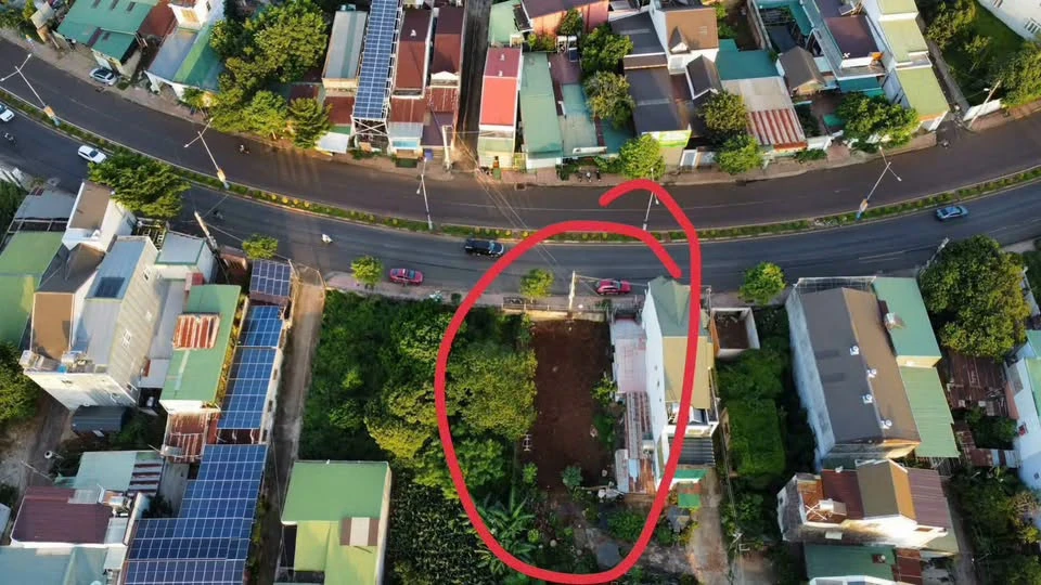Bán đất mặt tiền Trần Quý Cáp 80m², 3 tỷ 6 - Ảnh 1