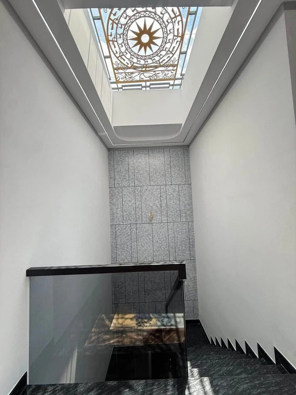 Nhà bán 4 phòng ngủ, 110m² Dĩ An, nội thất đầy đủ