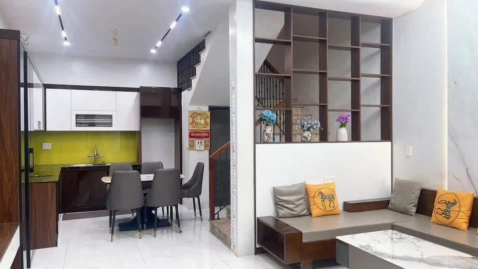 Bán nhà mặt tiền Trần Nguyên Hãn 50m² Tân Bình 3 tỷ 850 - Ảnh thu nhỏ 3