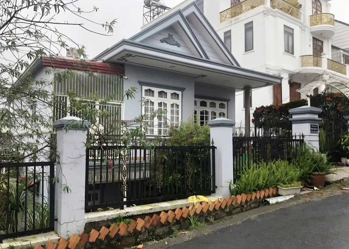Bán nhà 2 mặt tiền 372,9m² đường Lữ Gia, Phường Lâm Viên, Đà Lạt giá 13 tỷ - Ảnh 1