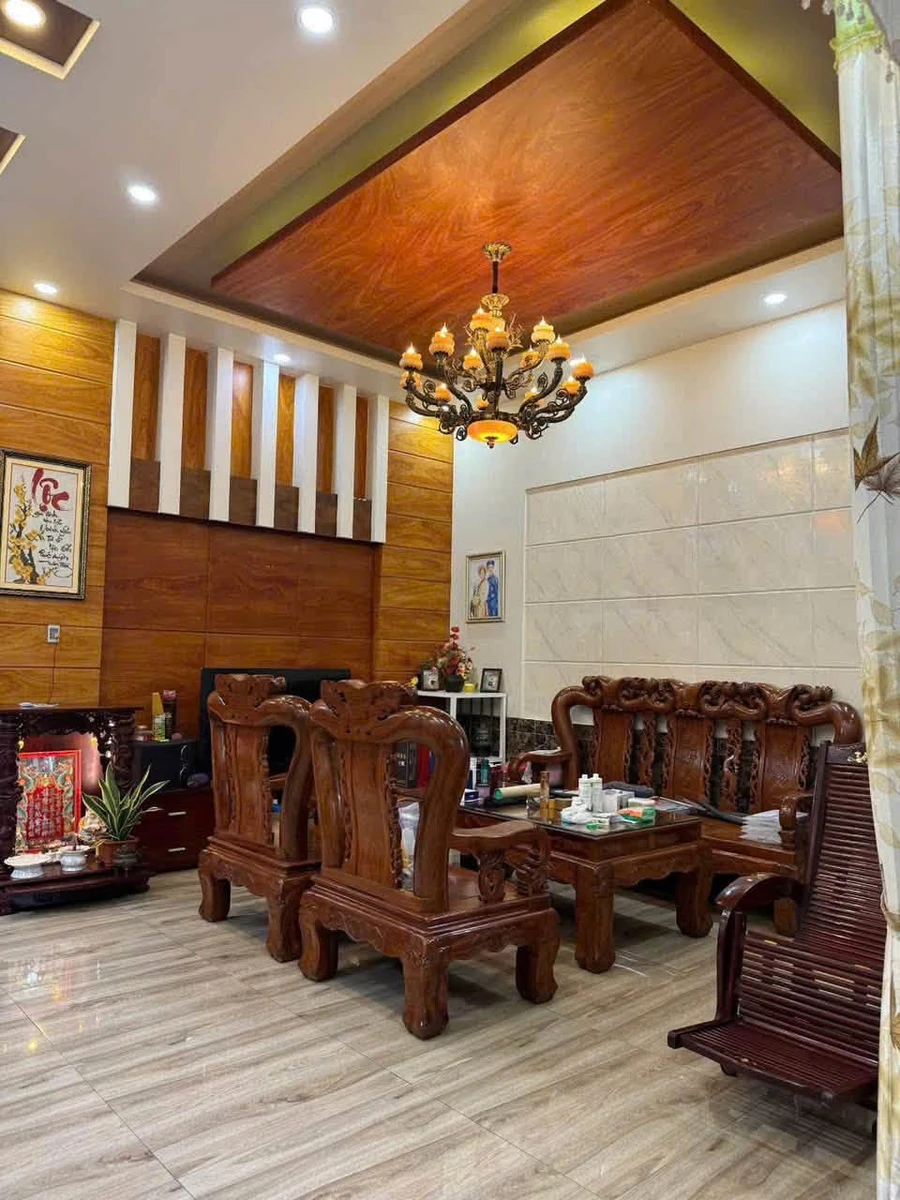 Bán nhà mặt tiền Nguyễn Huệ 342m2 Bến Tre - Ảnh thu nhỏ 5