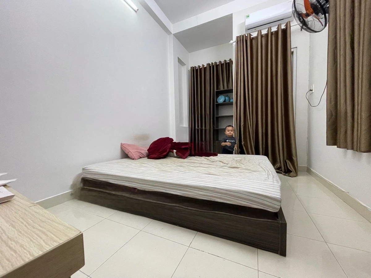 Bán nhà 4 tầng 42m2 gần đường Số 8 Gò Vấp, giá 5,3 tỷ - Ảnh thu nhỏ 3