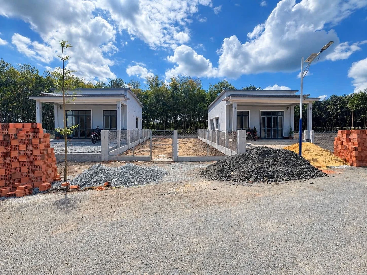 Bán đất mặt tiền 381m² đường Liên Huyện, 400 triệu - Ảnh 1