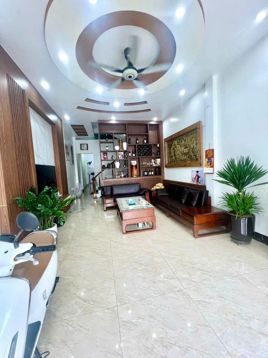 Bán nhà 2 tầng 90m2 giá 3,2 tỷ Phố Hưng Thịnh - Ảnh 1