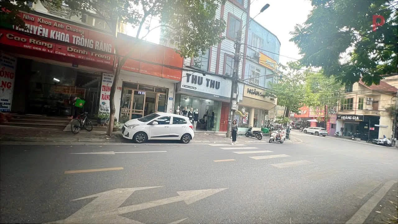 Bán nhà 90m² 2 phòng ngủ kinh doanh gần chợ Nguyễn Du, Quận 3 - Ảnh 1