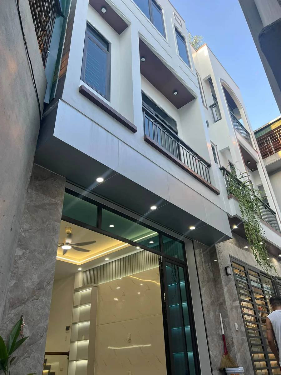 Bán nhà 3 tầng 45m² Hải Dương, giá 2 tỷ - Ảnh 1