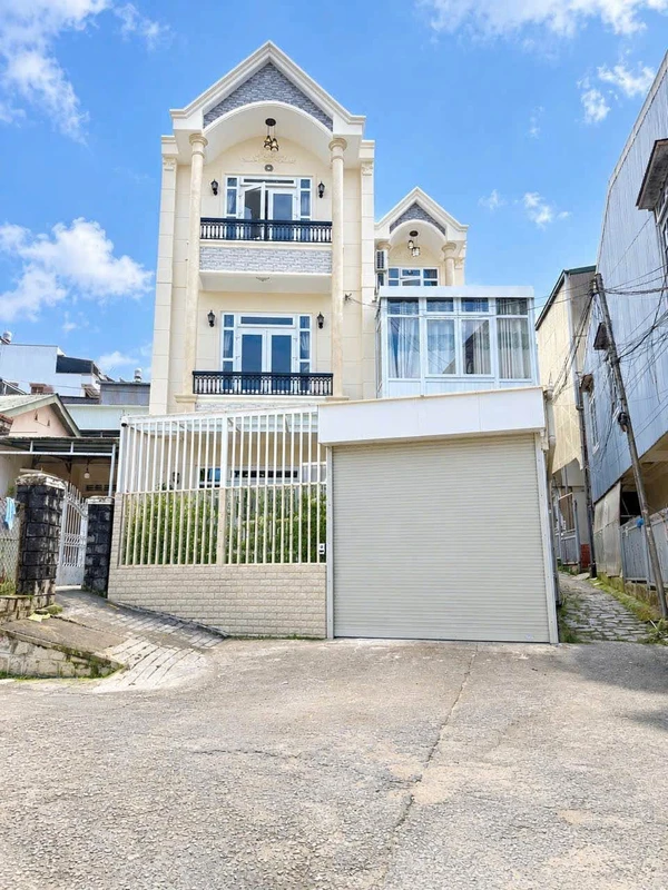 Bán nhà Nguyễn Lương Bằng, Đà Lạt, 146.8m2, 5 PN, 15 tỷ