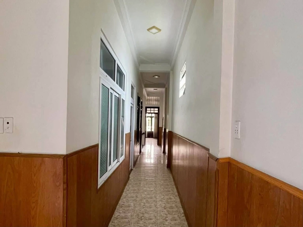 Nhà bán 3 tầng 370m² đường Nguyễn Công Mậu, 4 tỷ - Ảnh thu nhỏ 5