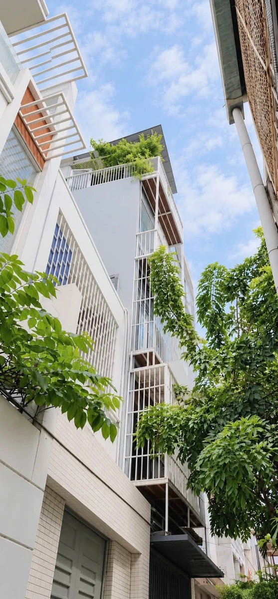 Bán nhà 4 phòng ngủ 24m² gần Cầu Bông, Bình Thạnh - Ảnh 1
