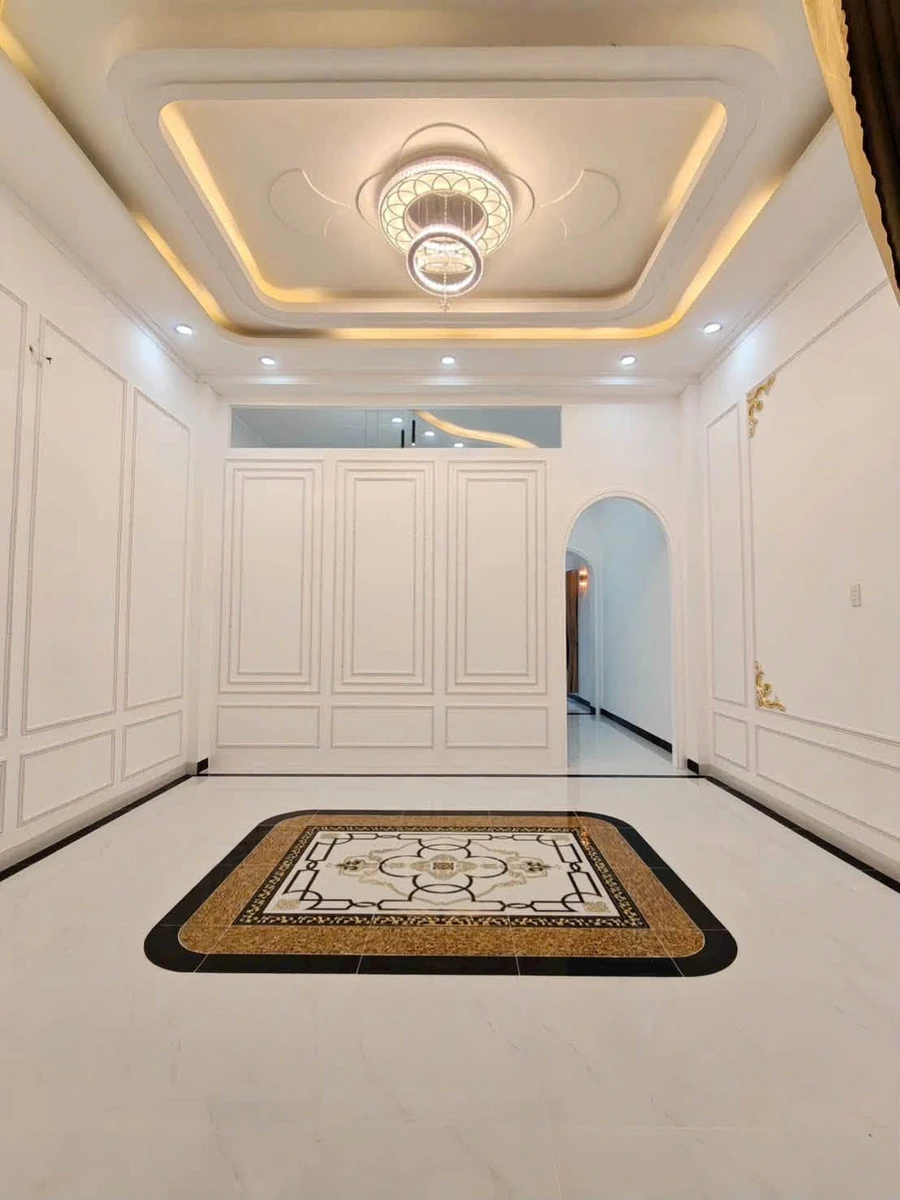 Bán nhà tân cổ điển 5x28m, 3 phòng ngủ, hẻm Trịnh Phong Đáng, Hòa Thạnh, Tân Phú - Ảnh thu nhỏ 4