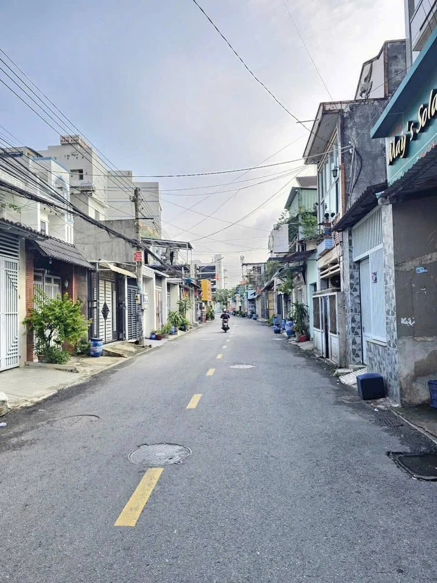 Bán gấp lô đất mặt tiền Nguyễn Đức Thiệu, Phường Dĩ An, 335m2, thổ cư 164m2 - Ảnh 1
