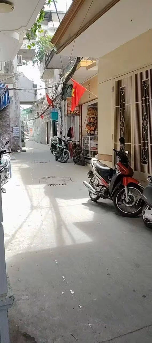 Bán nhà 2 tầng 40m² mặt ngõ Trần Nguyên Hãn Q.1 - Ảnh thu nhỏ 5